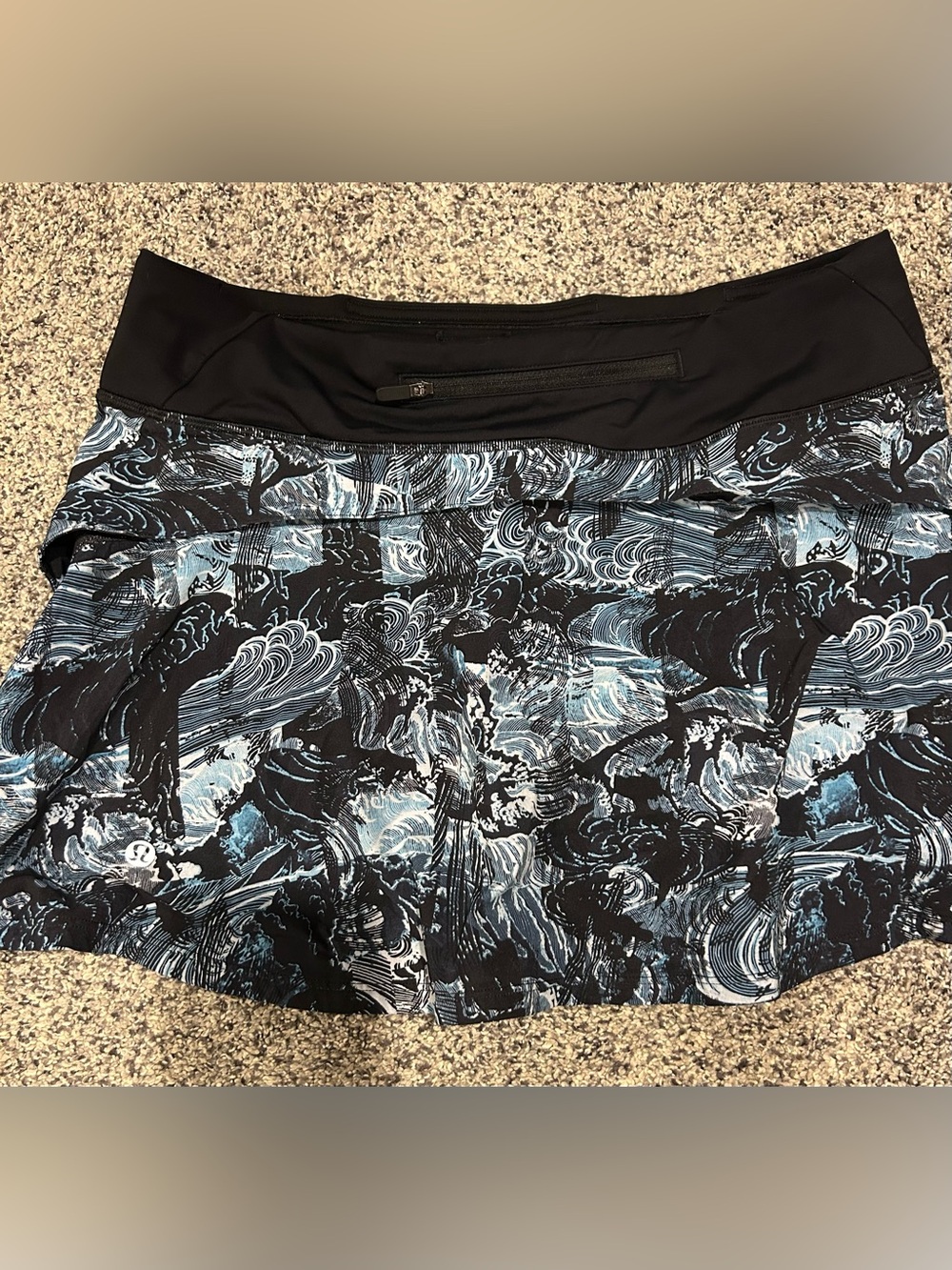 lululemon Play Off The Pleats Black/Blue Skirt Sz 8 - Picture 5 of 7